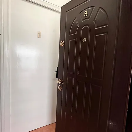 Wooden House Бухарест